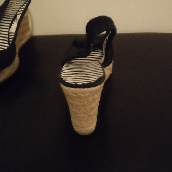 2 for 1 women's shoes gift bundle - Picture 3 of 8